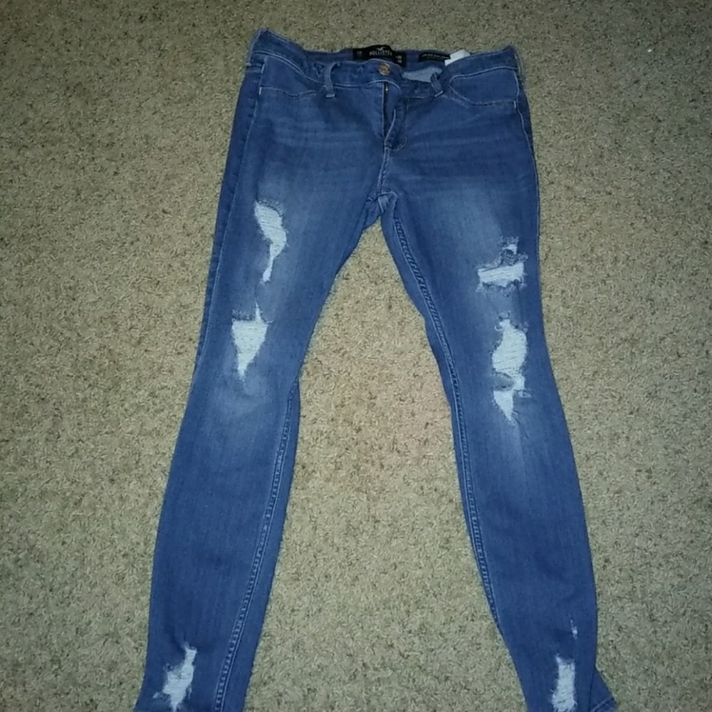 Hollister Ripped Skinny Jeans